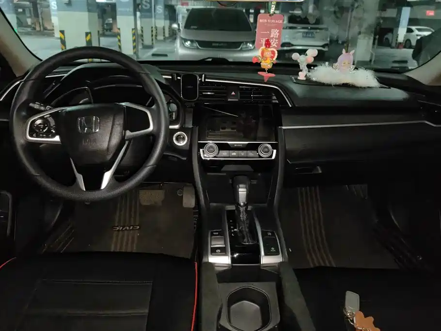 Honda Civic 2018 — фото 12