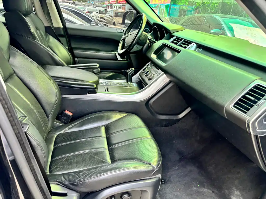 Land Rover Range Rover Sport 2017 — фото 10