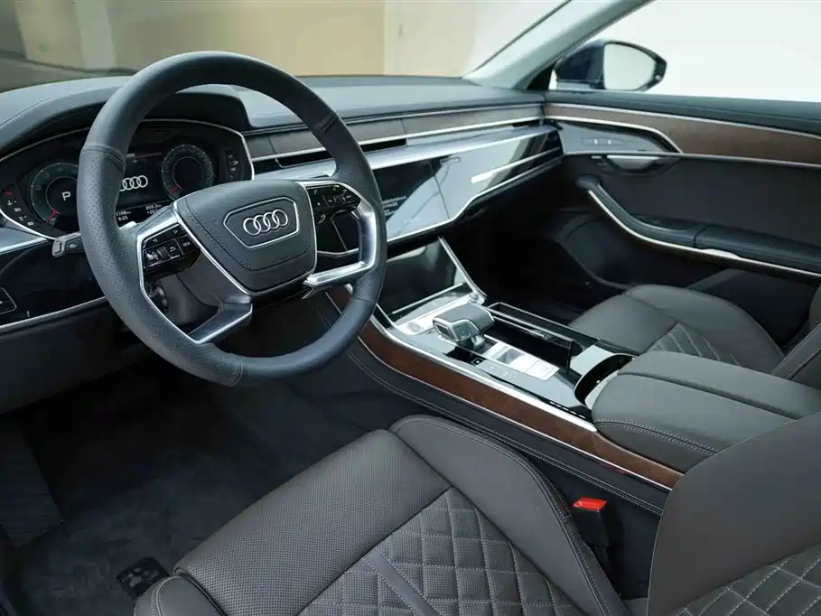Audi A8 2024 — фото 15