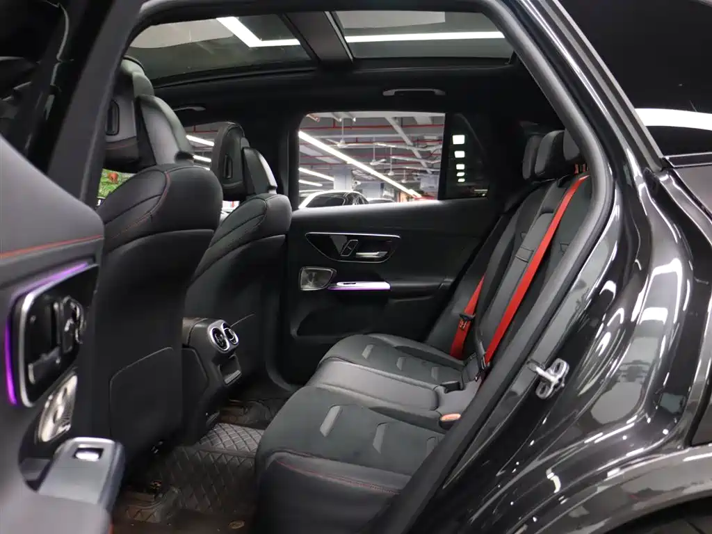 Mercedes-Benz GLC AMG 2025 — фото 23