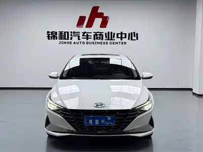 Hyundai Elantra 2022