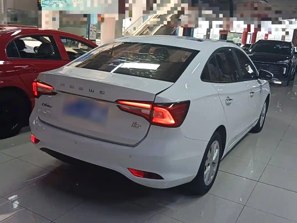 Roewe i5 2020