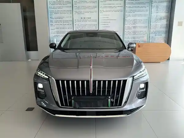 Hongqi H5 PHEV 2025