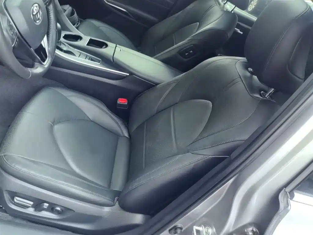Toyota Avalon 2020 — фото 15