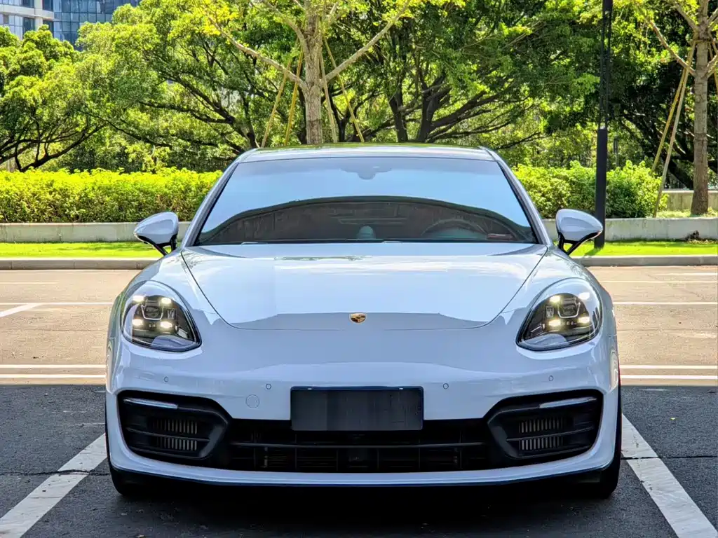 Porsche Panamera 2021 — фото 2