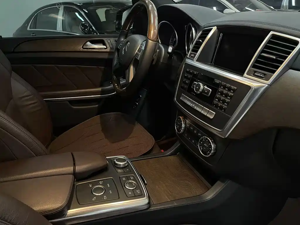 Mercedes-Benz GL-Class 2014 — фото 18