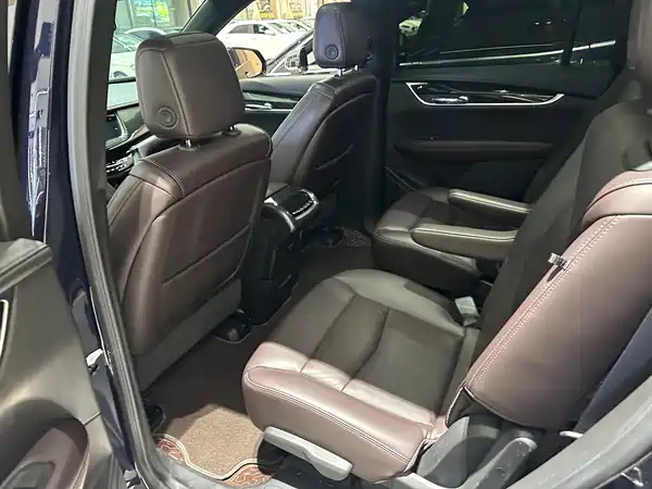 Cadillac XT6 2021