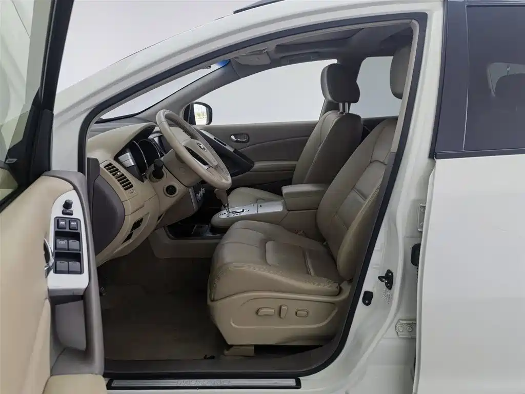 Nissan Murano 2015 — фото 10