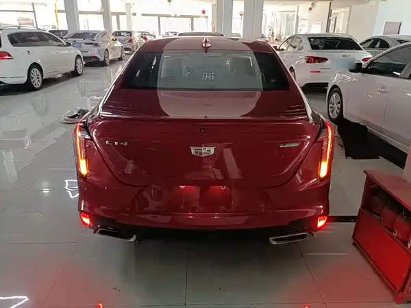Cadillac CT4 2021