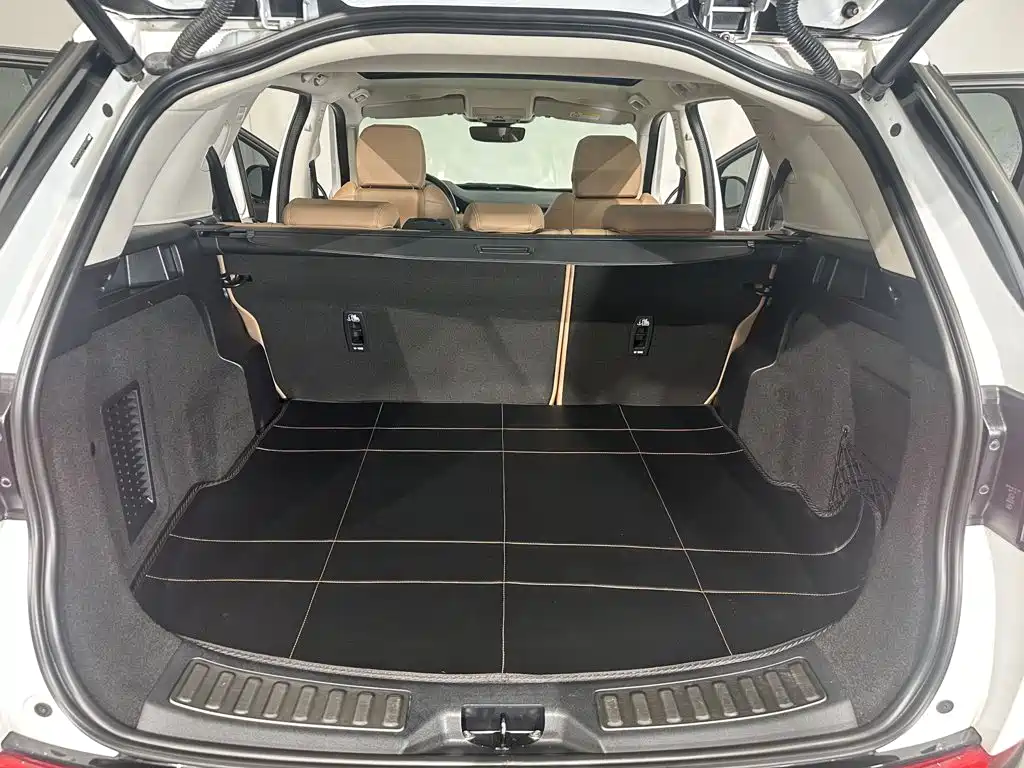 Land Rover Discovery Sport 2024 — фото 18