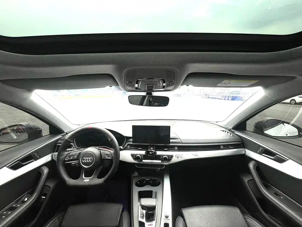 Audi A4L 2023