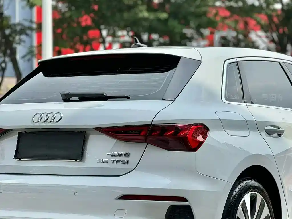 Audi A3 2021 — фото 8