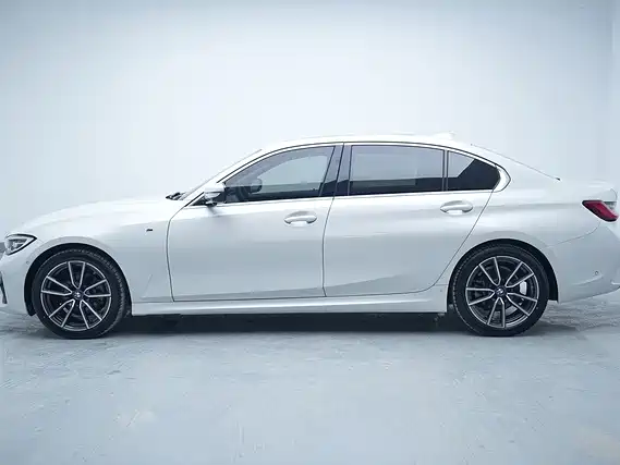 BMW 3 Series 2021