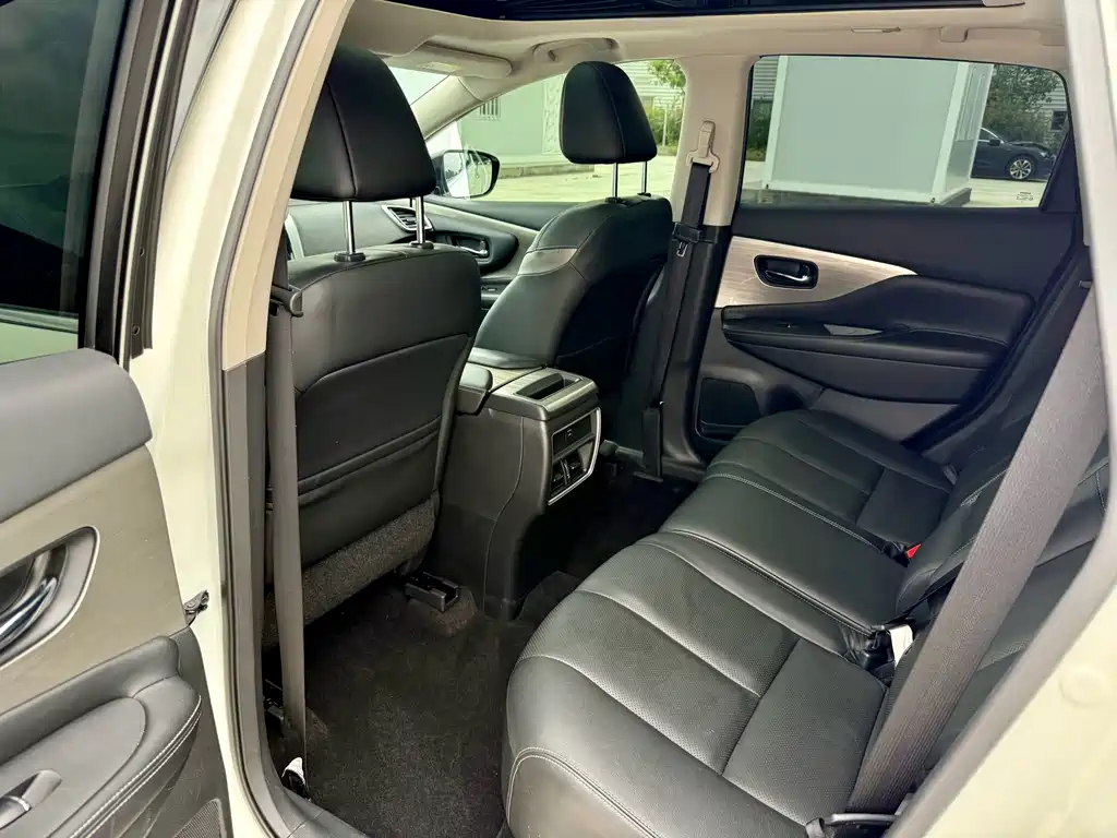 Nissan Murano 2018 — фото 18