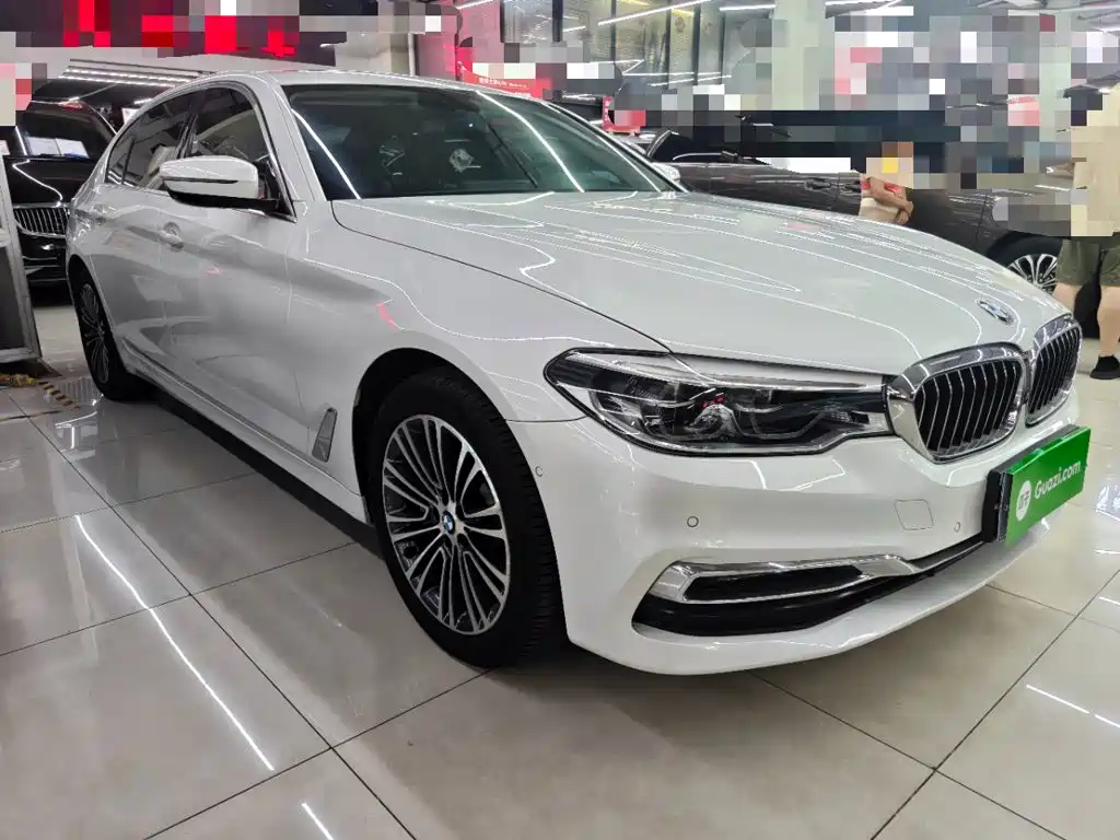 BMW 5 Series 2019