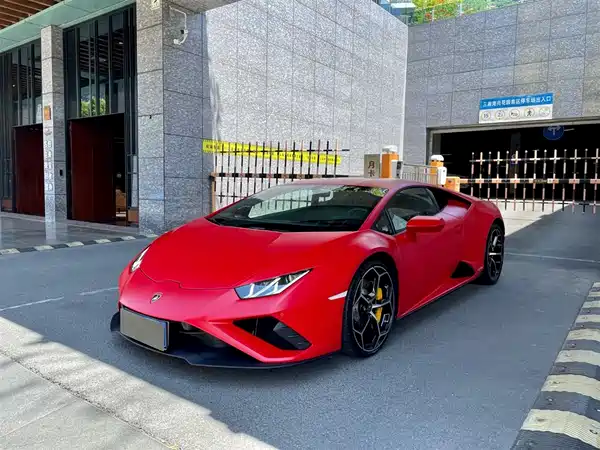 Lamborghini Huracan 2021
