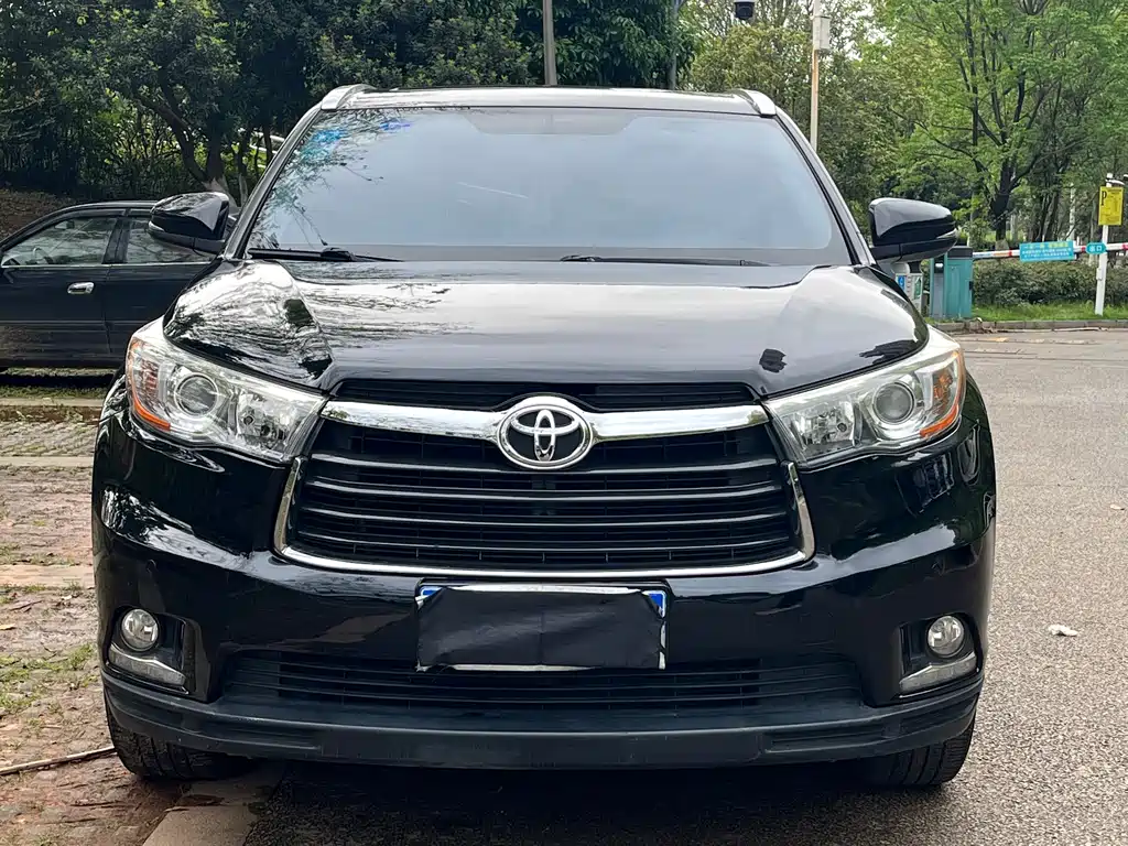 Toyota Highlander 2017 — фото 2