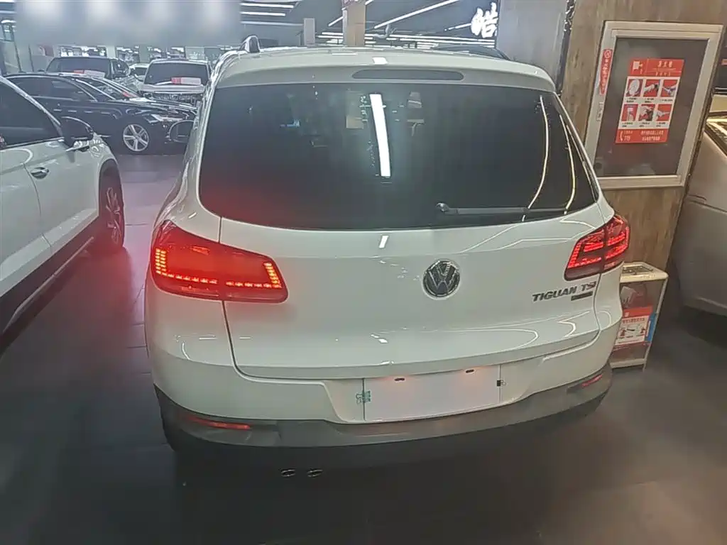 Volkswagen Tiguan 2015 — фото 6