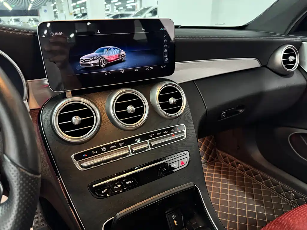 Mercedes-Benz C-Class 2021