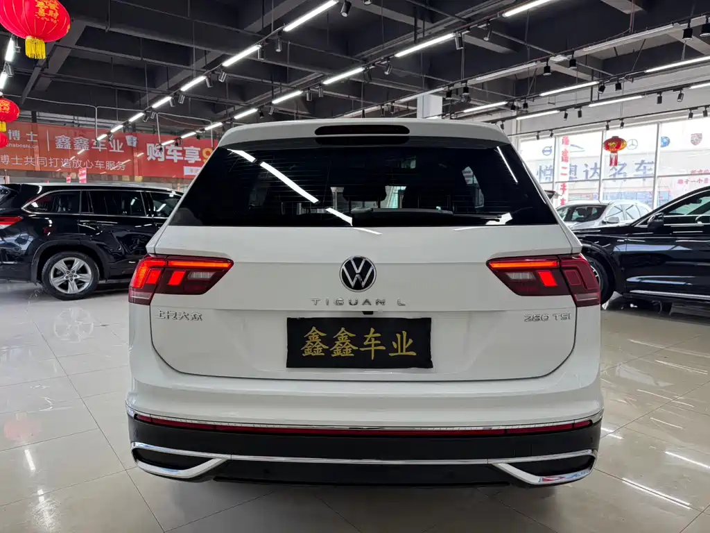 Volkswagen Tiguan L 2022 — фото 4