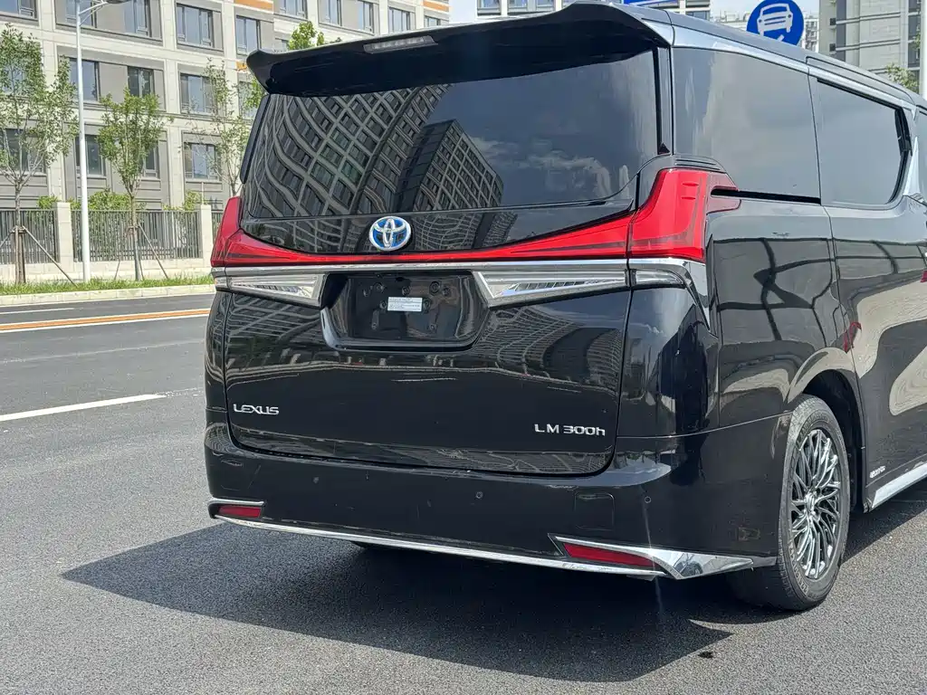 Toyota Vellfire 2019 — фото 3
