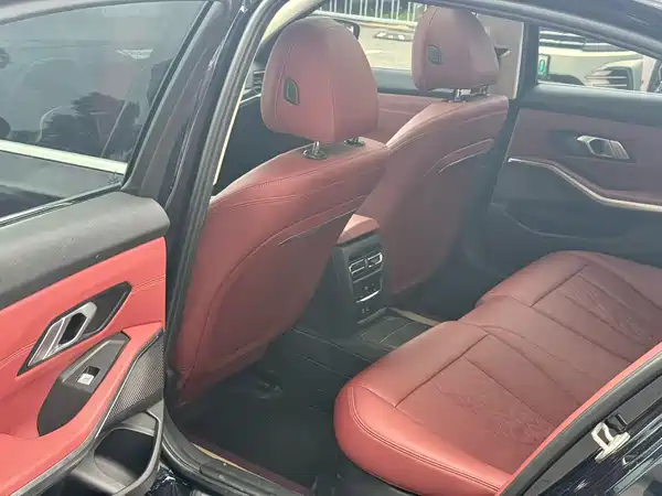 BMW 3 Series 2023