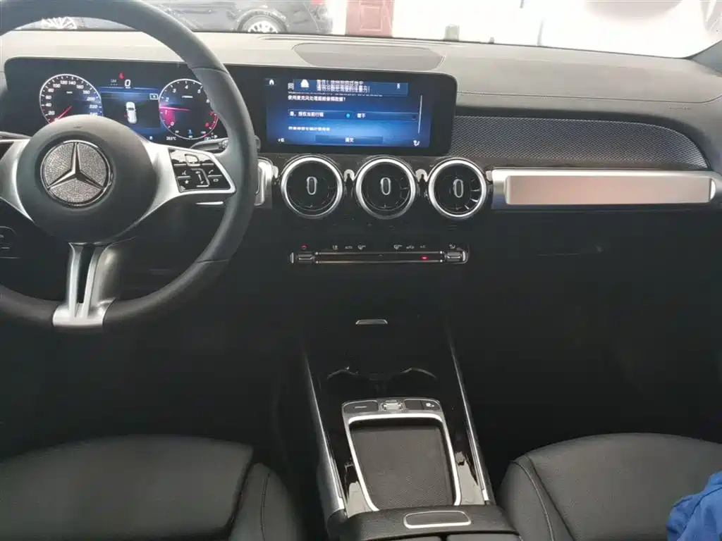 Mercedes-Benz GLB 2023 — фото 13