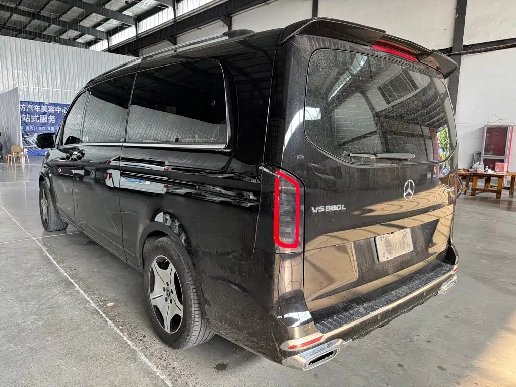 Mercedes-Benz Vito 2023 — фото 6