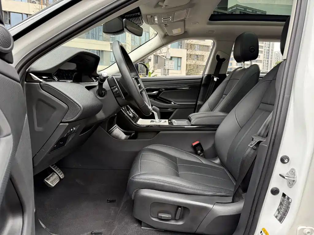 Land Rover Evoque 2022 — фото 8