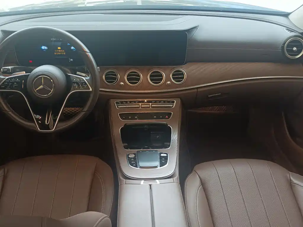 Mercedes-Benz E-Class 2023