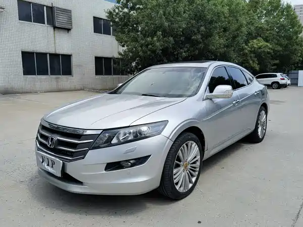 Honda Crosstour 2011