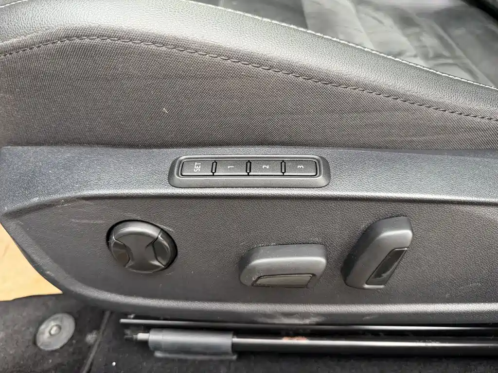 Volkswagen Sagitar 2021
