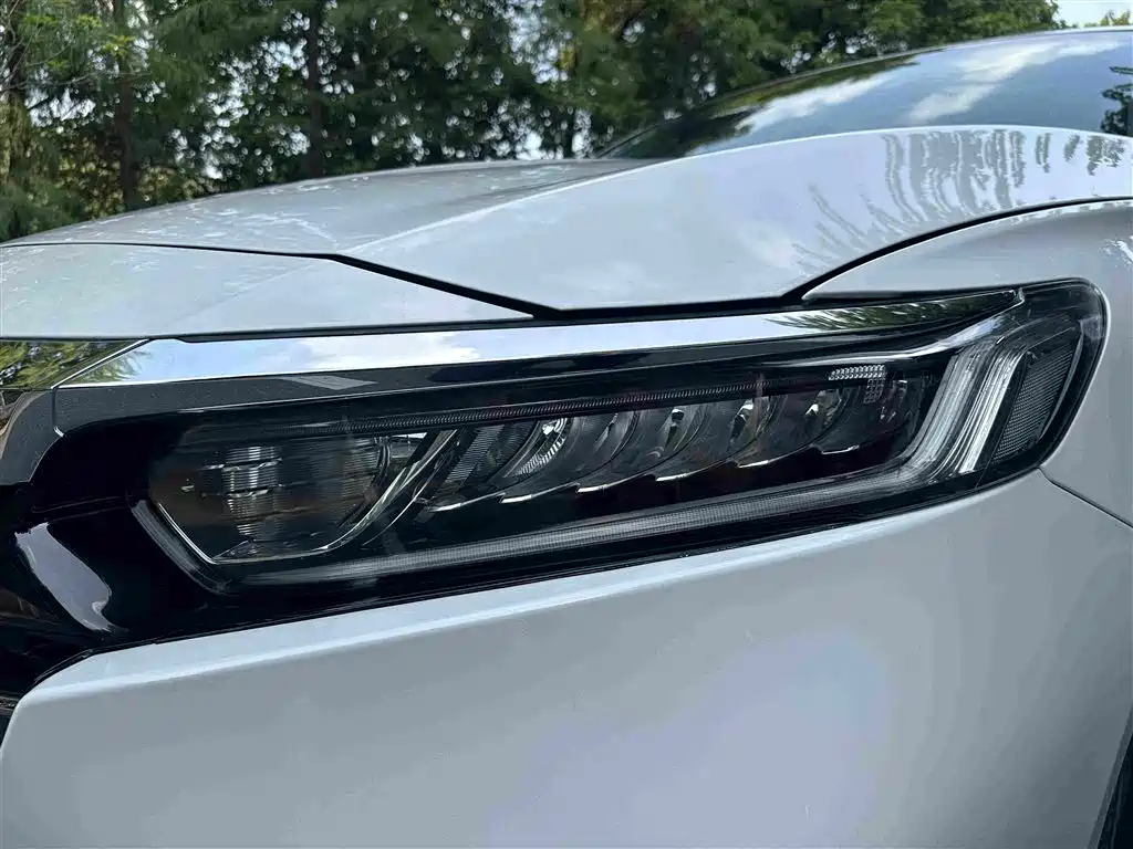 Honda Accord 2022 — фото 17