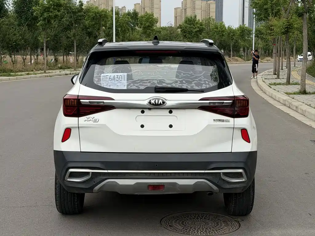 Kia KX3 Proud Running 2021