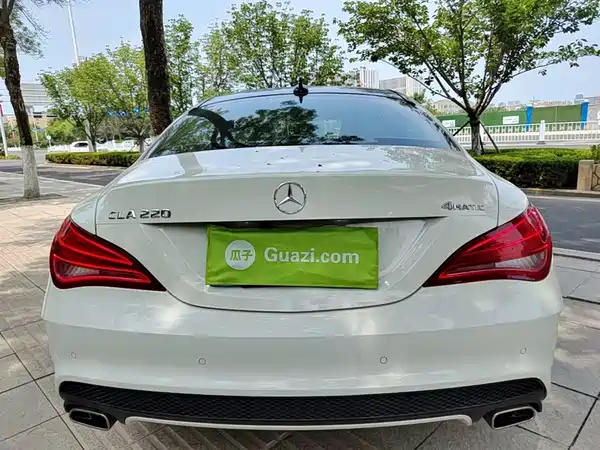 Mercedes-Benz CLA 2015