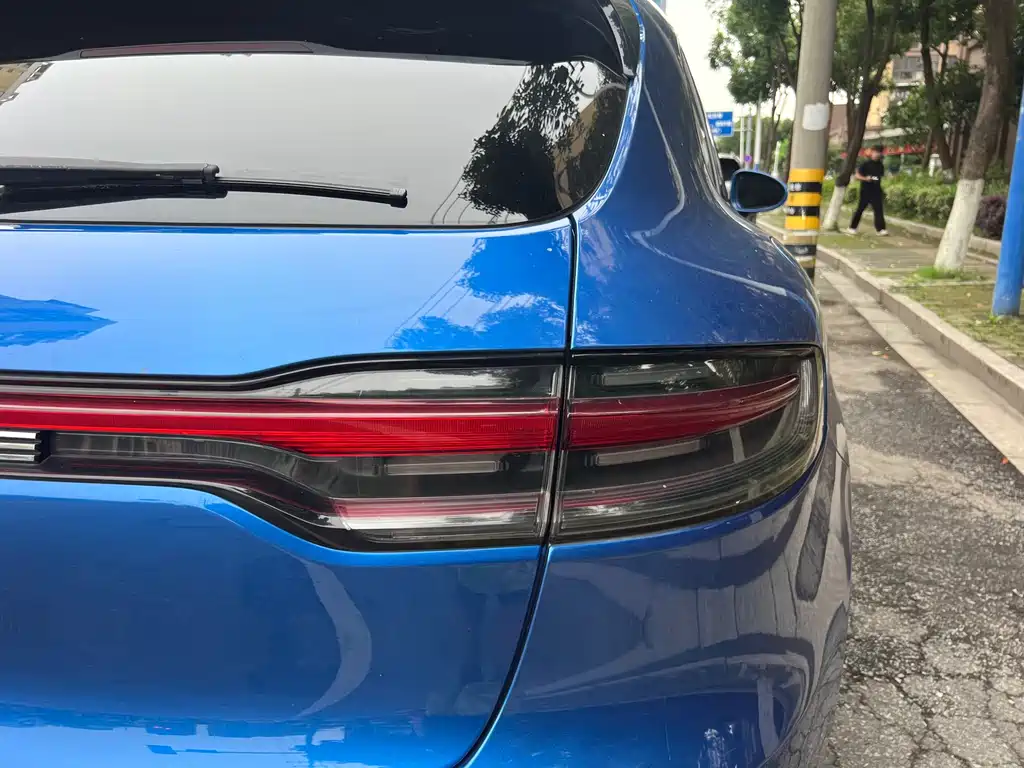 Porsche Macan 2018 — фото 12