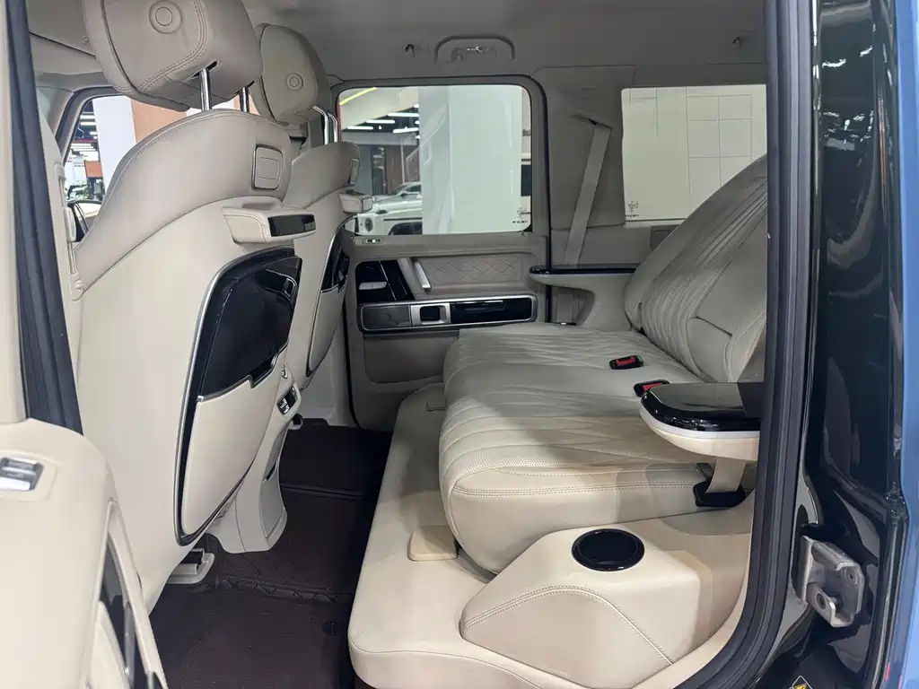 Mercedes-Benz G-Class AMG 2023 — фото 9
