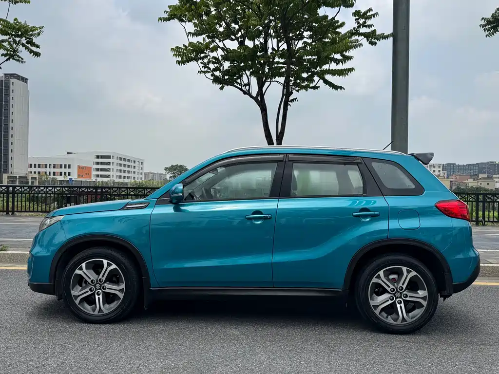 Suzuki Vitara 2016 — фото 8
