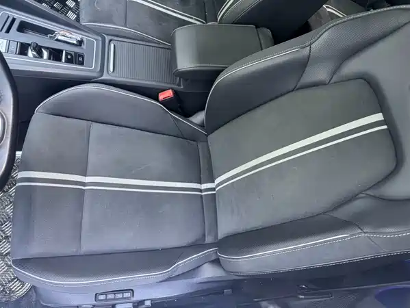 Volkswagen Golf 2021