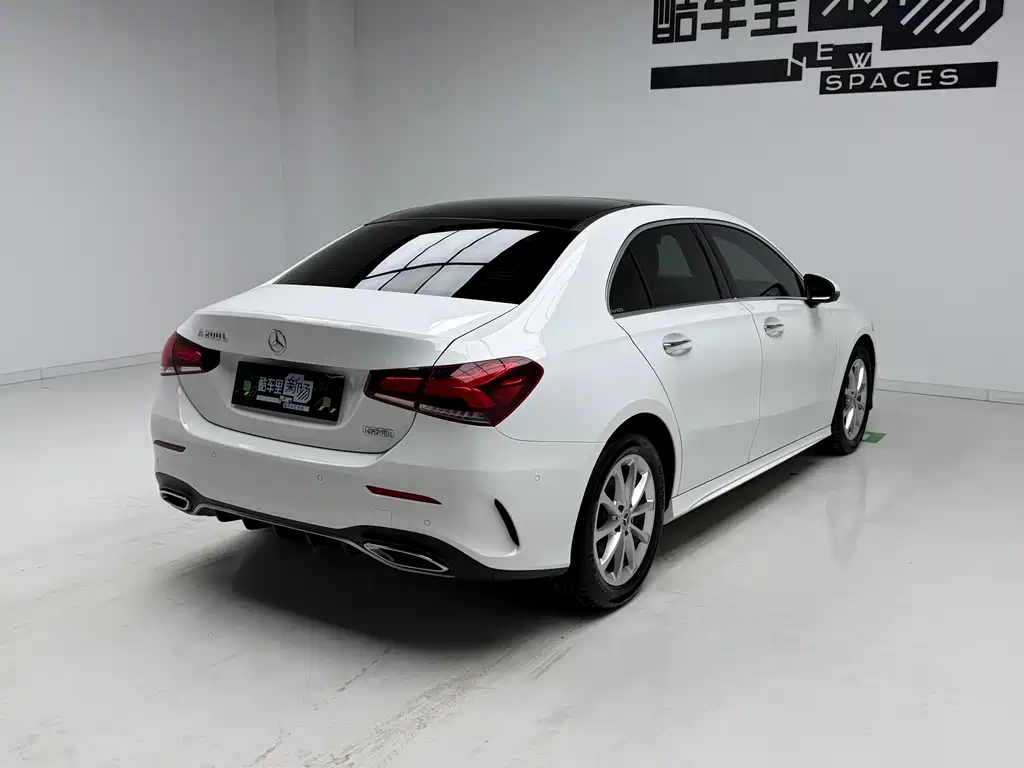 Mercedes-Benz A-Class 2022 — фото 4