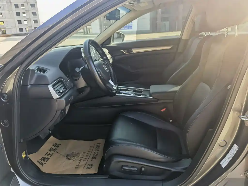 Honda Accord 2021 — фото 10