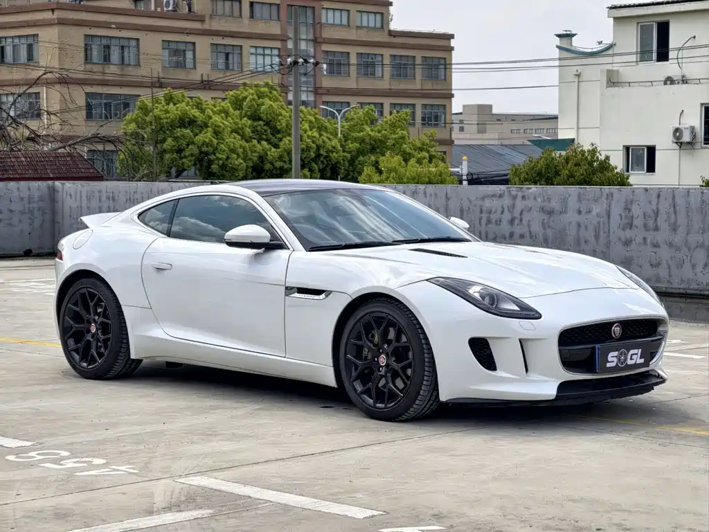 Jaguar F-TYPE 2017 — фото 3