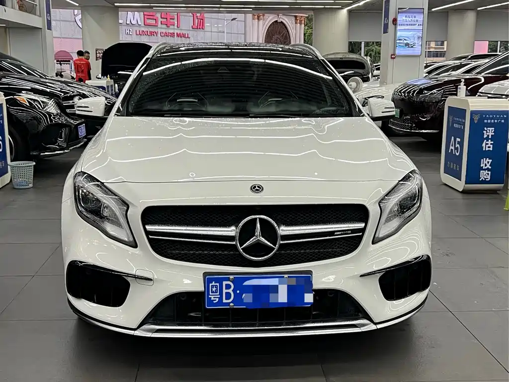 Mercedes-Benz GLA AMG 2019 — фото 2