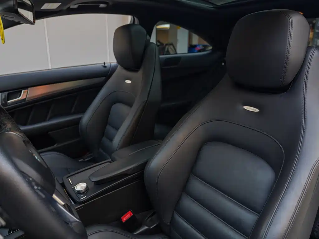 Mercedes-Benz C-Class AMG 2012 — фото 14