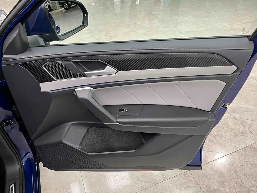 Volkswagen Tanyue GTE 2023 — фото 12