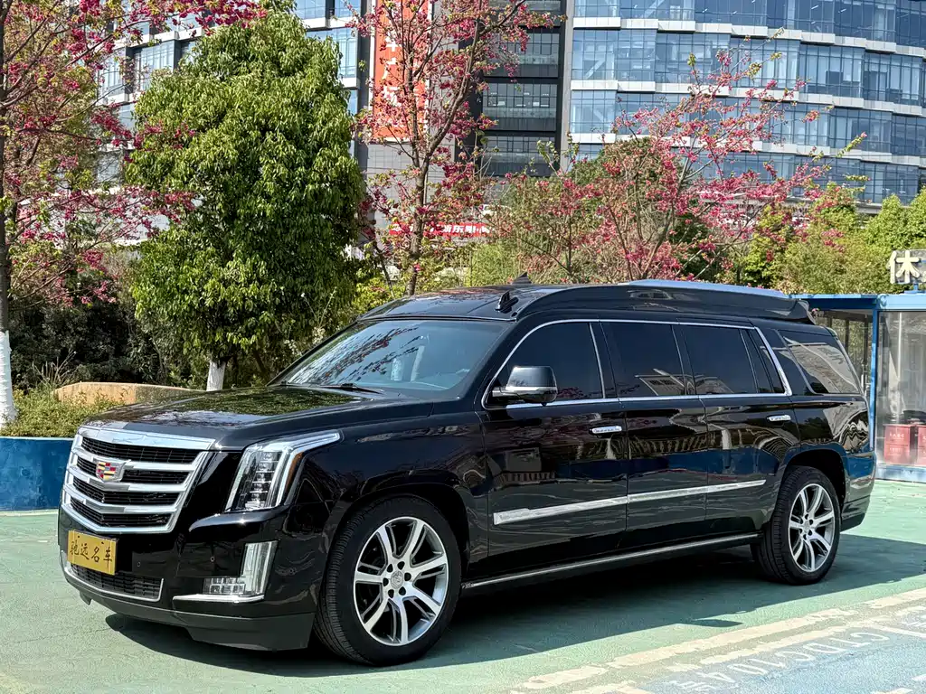 Cadillac Escalade 2019 — фото 1