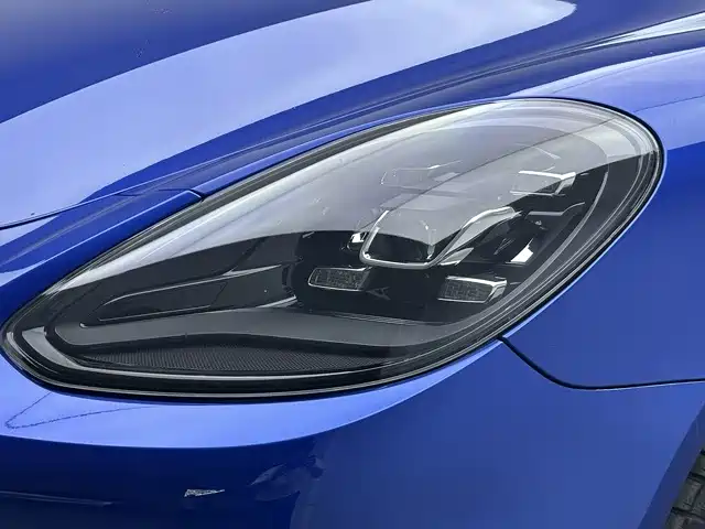 Porsche Panamera 2017 — фото 17