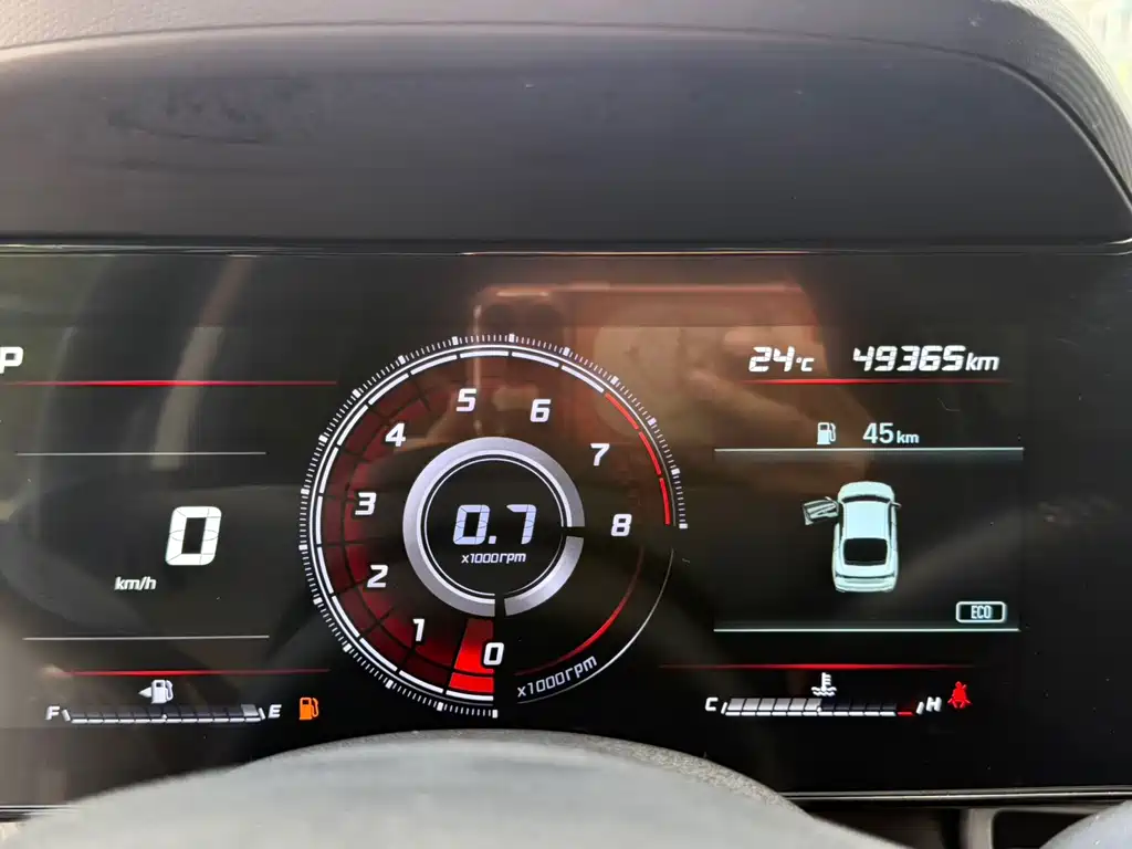Hyundai Elantra 2023 — фото 25