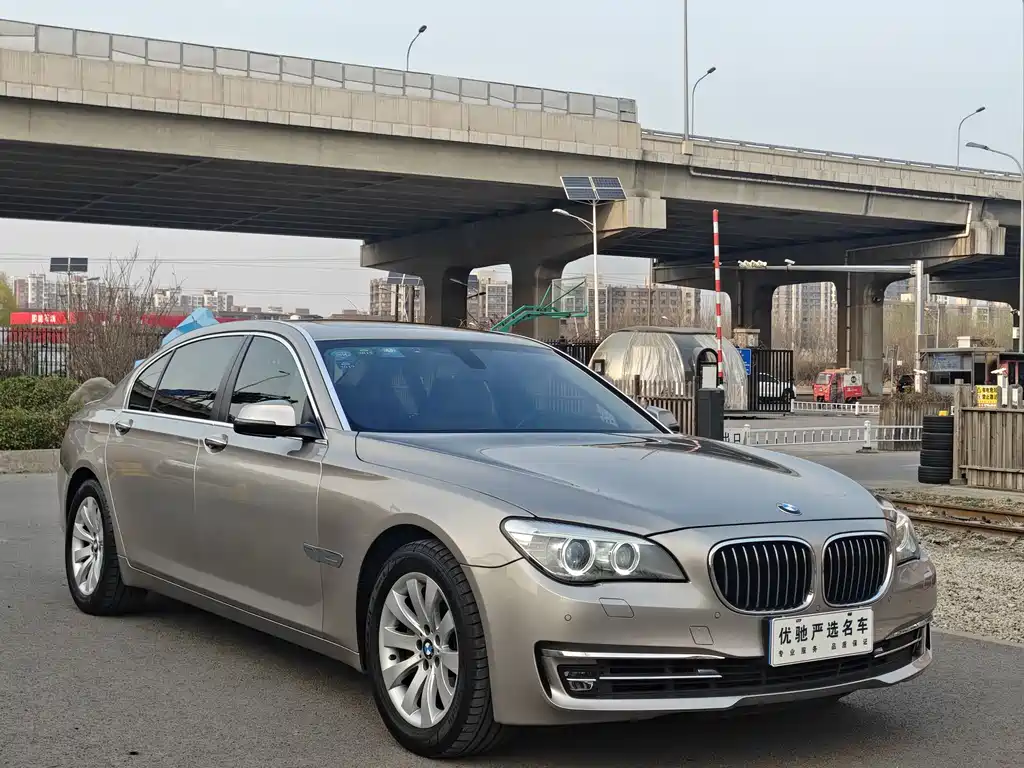 BMW 7 Series 2013 — фото 3