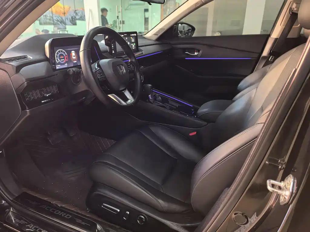 Honda Accord 2023 — фото 10
